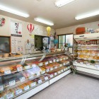 当店では、地元産の肉も色々取り扱っております。おすすめの南信州牛は、しゃぶしゃぶに最適です。徹底した管理の下で飼育された安心・安全な牛肉です。