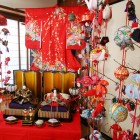 店内には、ひとつひとつ、手作りした雛飾りが展示してあります。