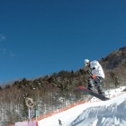 気軽に入れる「パーク」連続するアイテムをお好きな形で楽しんでもらえるようにしてみました。ボーダーのみならずスキーヤーの方にも楽しんでいただけます。