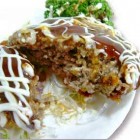 鹿肉のメンチ ¥350/1個
鹿肉をミンチ状にしてほかの具材と合わせて作った星野屋オリジナルメンチカツ。お子様にも人気!